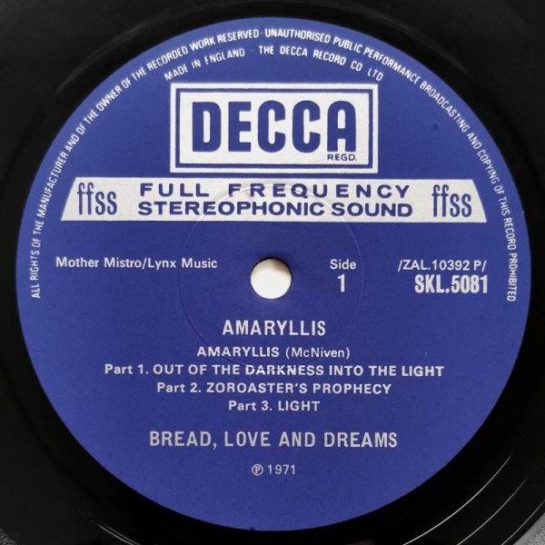 Bread, Love & Dreams • Amaryllis
